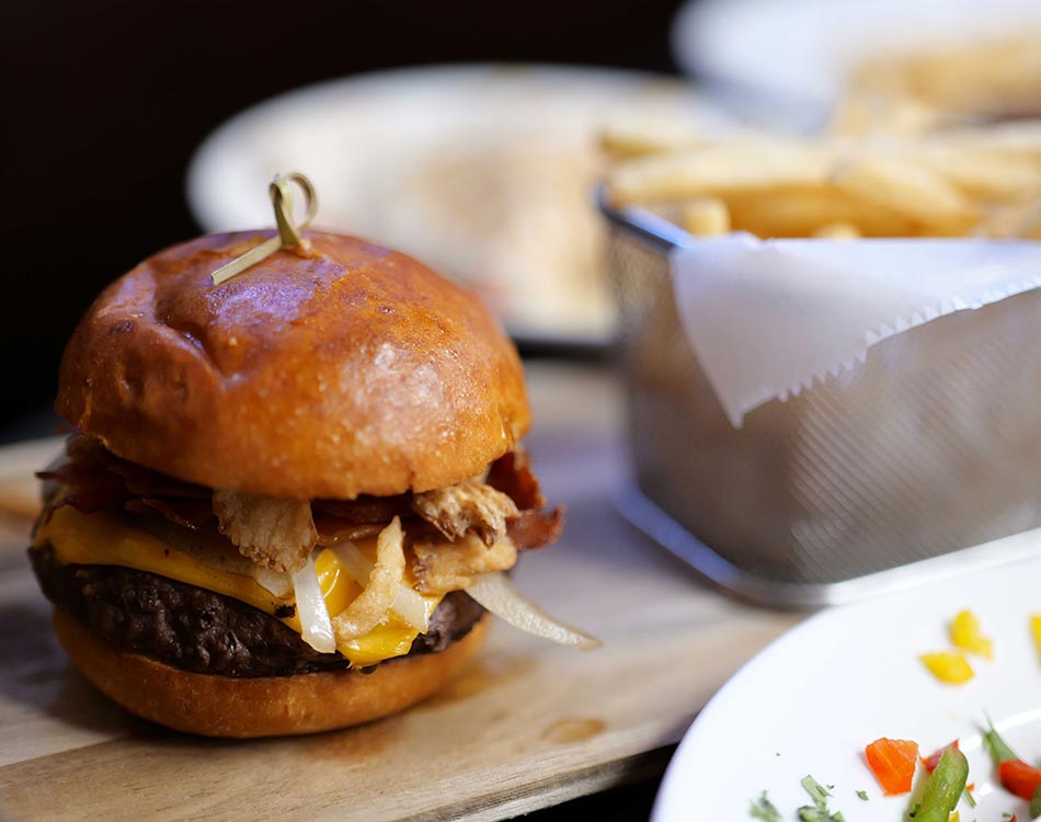 Slider hamburger with fries